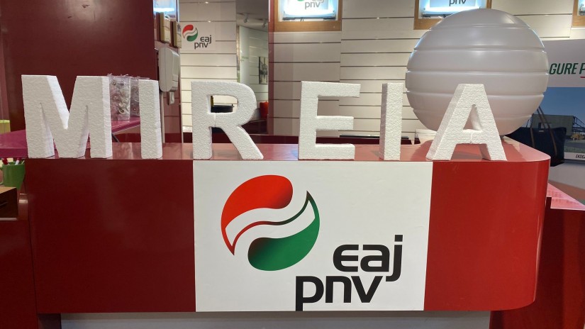 EAJ-PNV DE DURANGO RECOGE PROPUESTAS Y MANTIENE UNA ESCUCHA ACTIVA CON LAS Y LOS DURANGARRAS